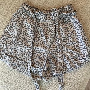 Aerie paper bag shorts with tie